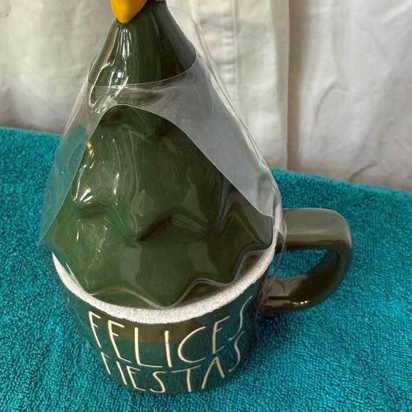 Rae Dunn Felices Fiestas Green Covered 2 Pc Ceramic Christmas Tree Mug - Picture 5 of 7